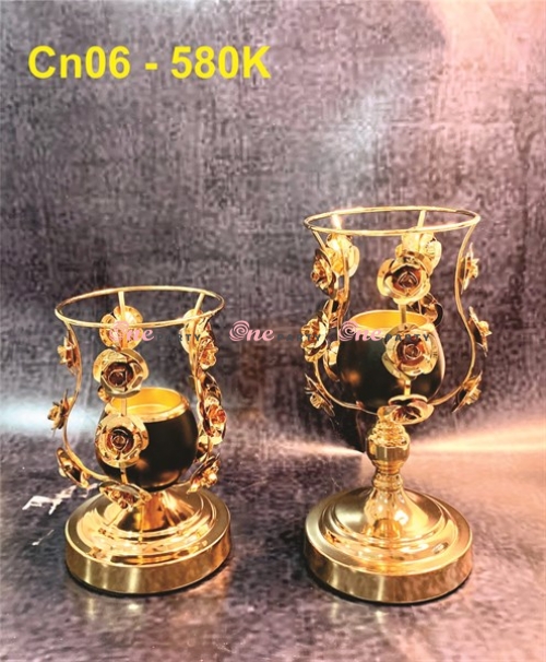 Chân nến ( cắm hoa ) tông đen hoa hồng nổi xi vàng - bộ/ 2 cái