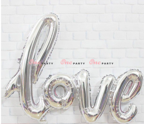 Chữ Love liền Bạc - cái