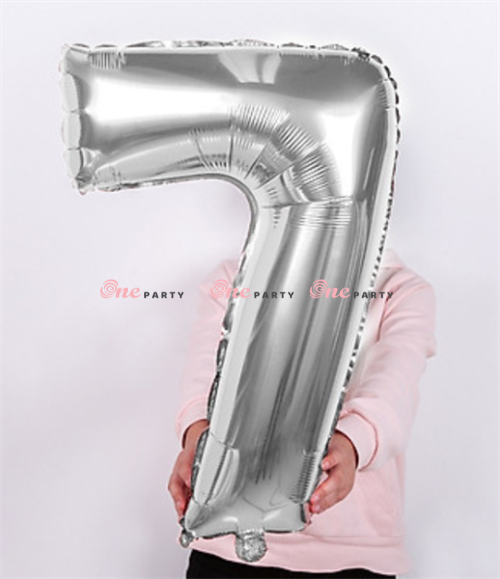 Số 7 lớn bạc - cái